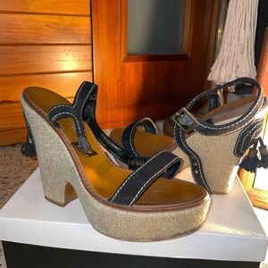 Marc Jacobs Black and Tan Platform Heels
